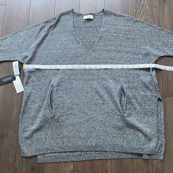 ARITZIA Babaton Baylor Sweater in Heathered Grey - Picture 1 of 6